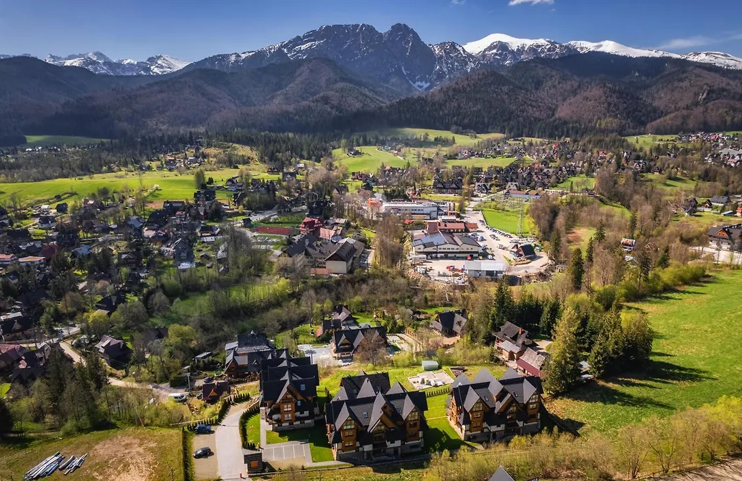 VisitZakopane - Chalet Ski Apartment-1